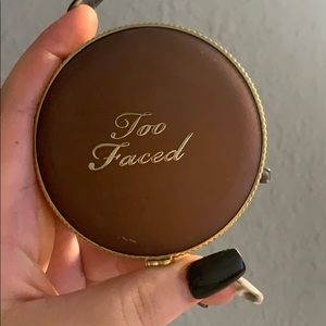 Too faced chocolate matte bronzer